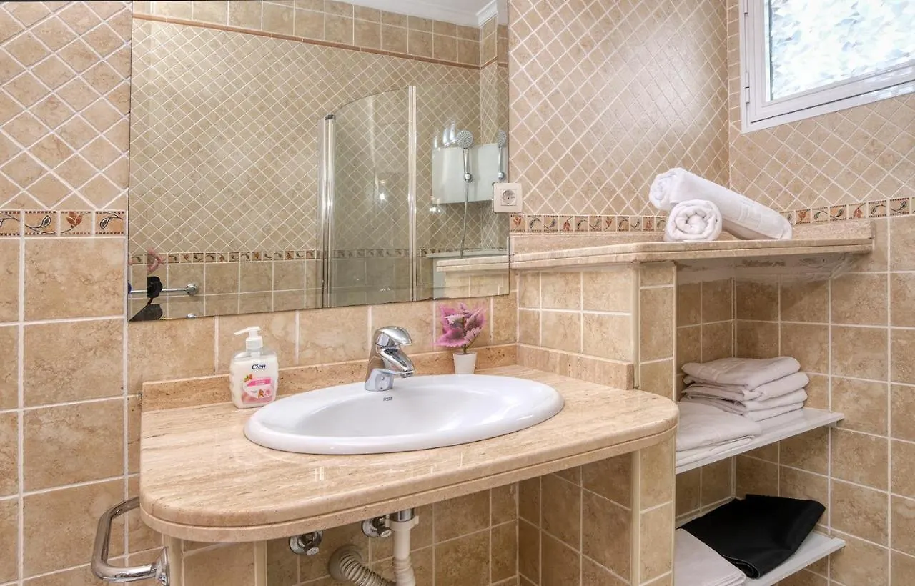 Hébergement de vacances Villa Casa Jolatero Ventana Al Charco à Arrecife  Espagne